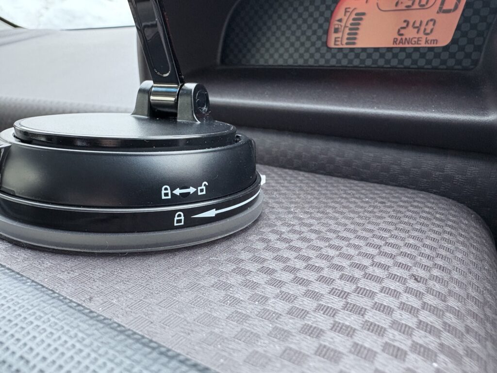 ANDERYスマホホルダーの付け方と手順